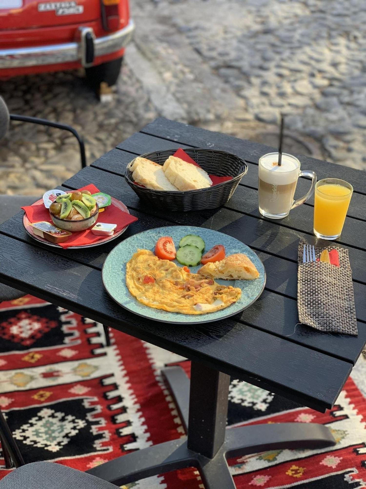 Bohemian Garni - Skadarlija